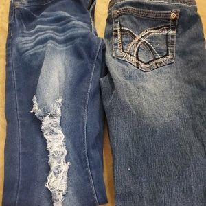 Junior size 3 skinny Jean's